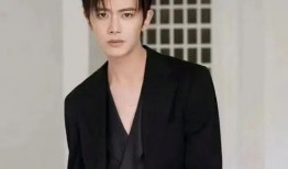 张小寒最新爆料古偶男神,张小寒独家爆料，神秘男主角身份揭晓！